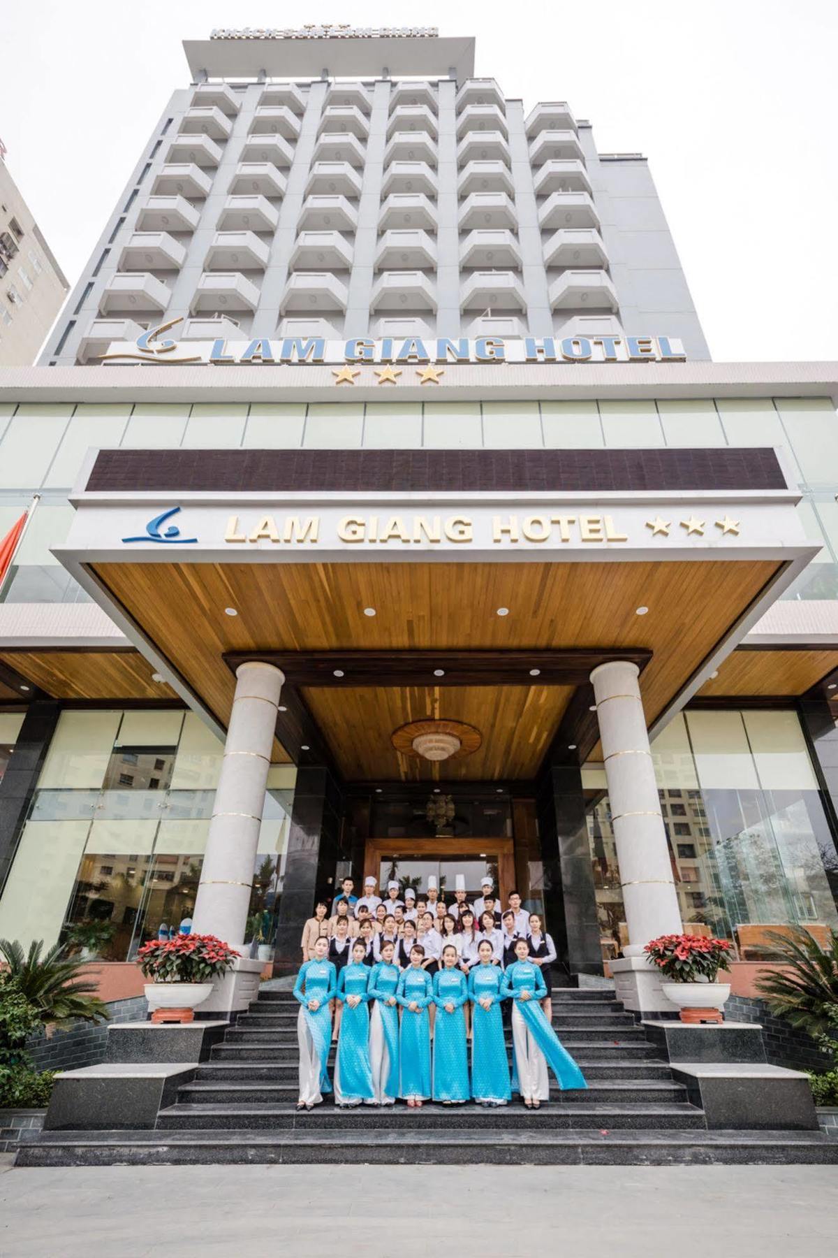 Lam Giang Hotel Vinh Exterior photo
